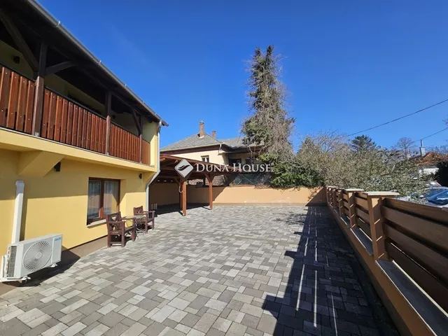 Eladó ház Hévíz 180 nm