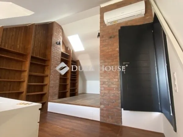 Eladó lakás Pécs 113 nm