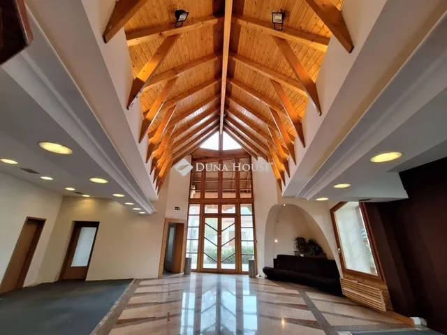 Eladó ház Villány 270 nm