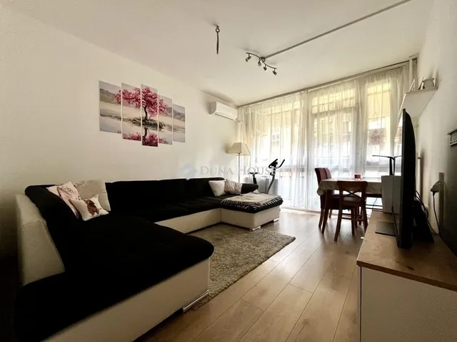 Eladó lakás Pécs, Kertváros 64 nm