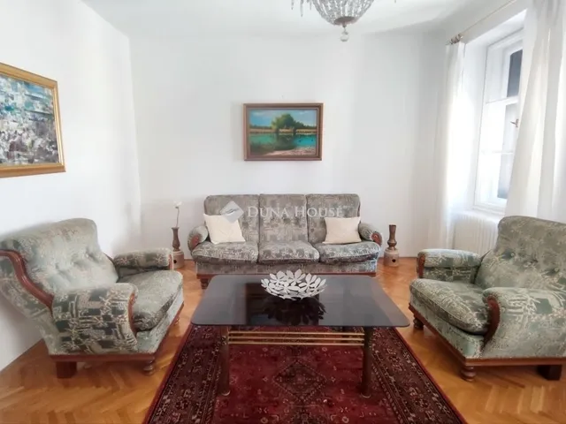 Eladó lakás Pécs 108 nm