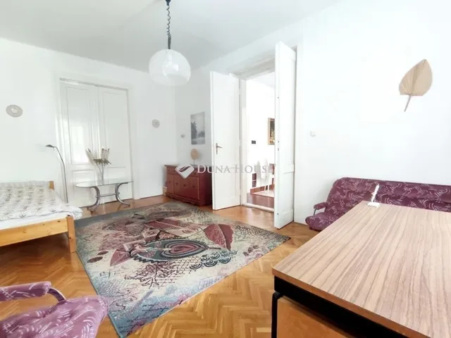 Eladó lakás Pécs 108 nm