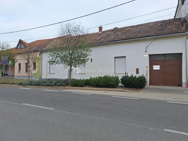 Eladó ház Villány 220 nm