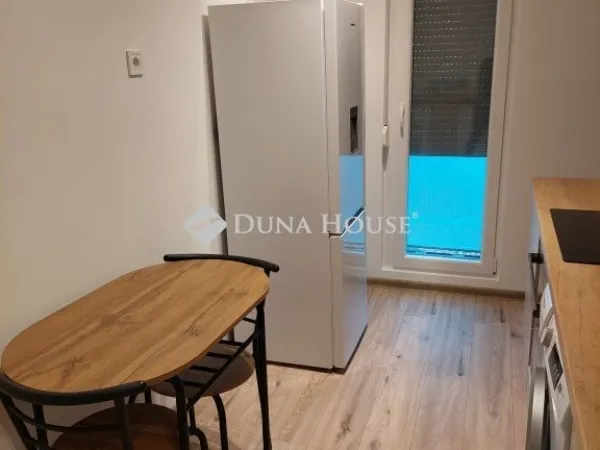 Kiadó lakás Pécs, Uránváros 52 nm