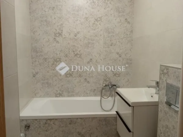 Eladó lakás Pécs 39 nm