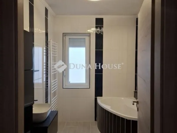 Eladó lakás Szekszárd 55 nm