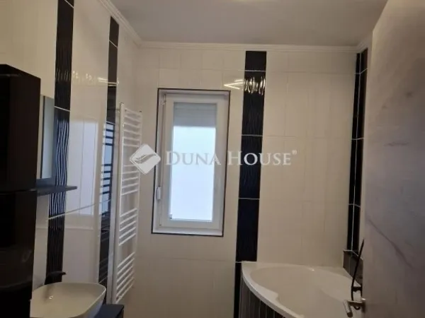 Eladó lakás Szekszárd 55 nm