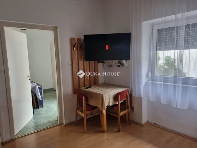 Eladó ház Pécs 330 nm