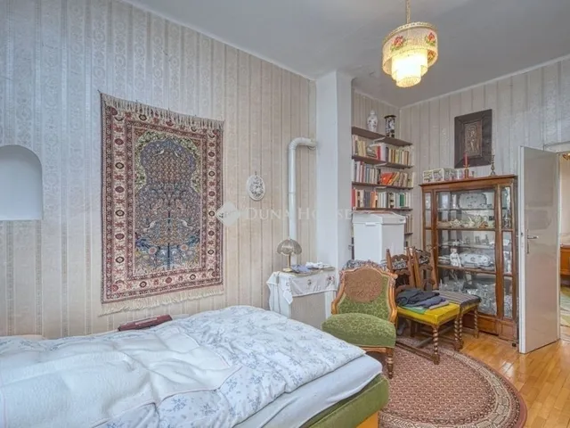 Eladó lakás Pécs 92 nm