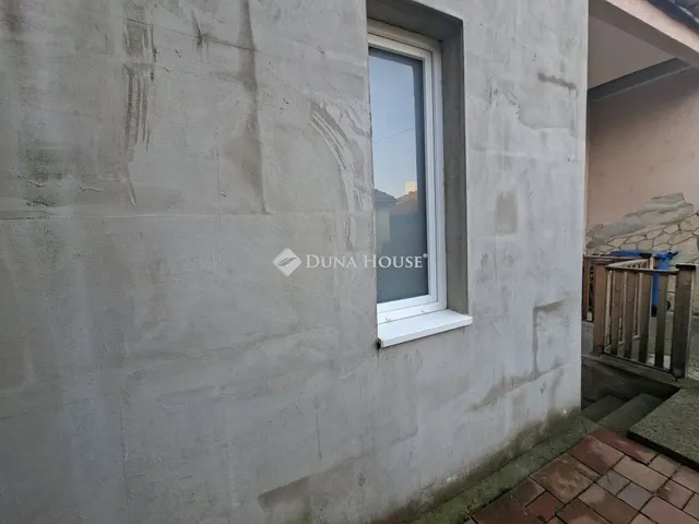 Kiadó ház Pécs 90 nm