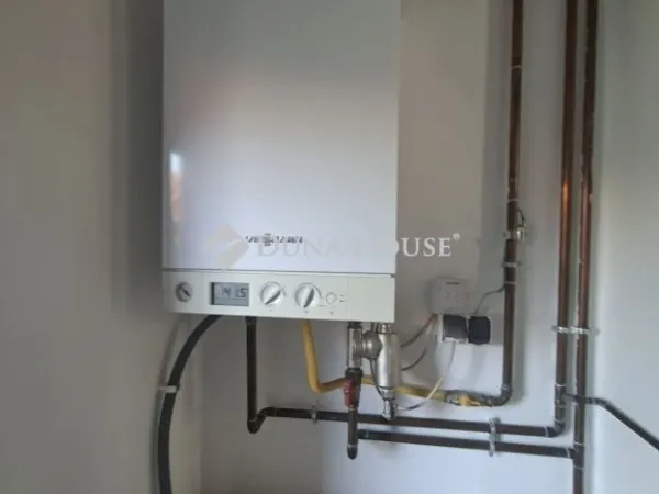 Kiadó ház Pécs 90 nm