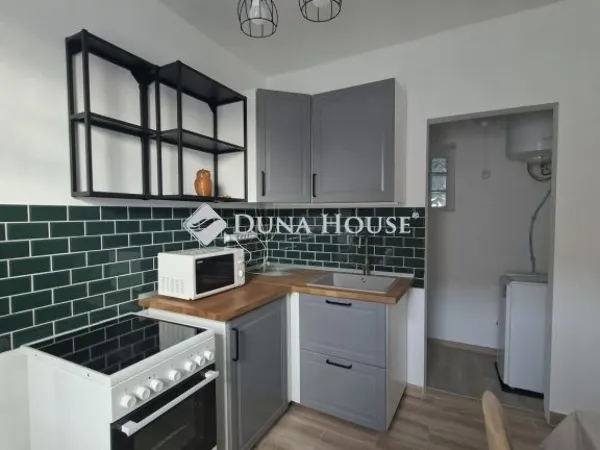 Kiadó ház Pécs 90 nm