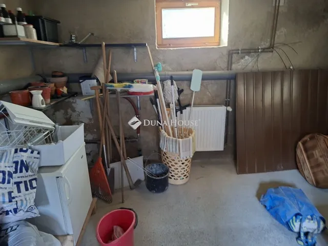 Kiadó ház Pécs 90 nm