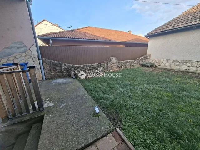 Kiadó ház Pécs 90 nm