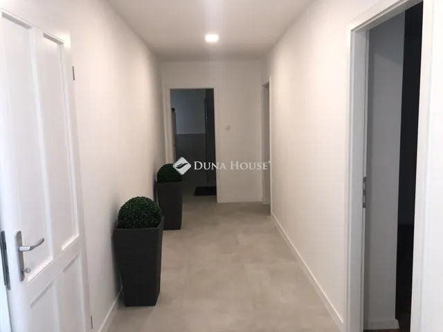 Eladó lakás Pécs 66 nm