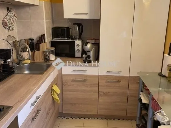 Eladó lakás Pécs, Egyetemváros 54 nm