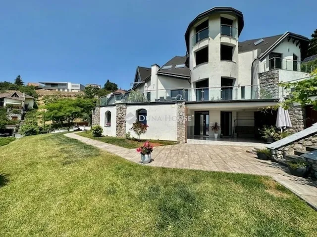 Eladó ház Pécs, Mecsekoldal 400 nm