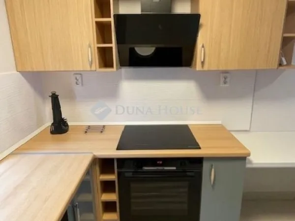 Kiadó lakás Pécs 98 nm