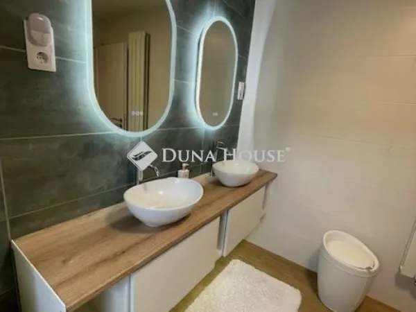 Kiadó lakás Pécs 98 nm