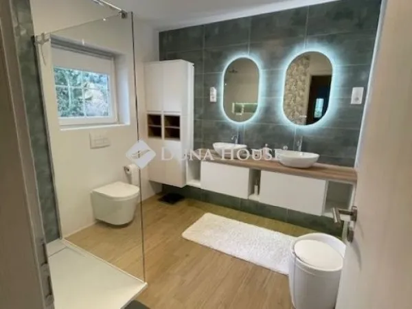 Kiadó lakás Pécs 98 nm