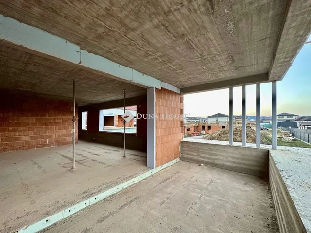 Eladó lakás Kozármisleny 165 nm