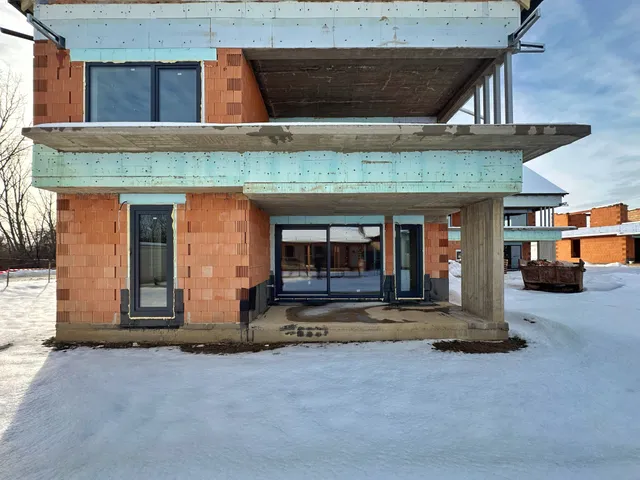 Eladó lakás Kozármisleny 116 nm