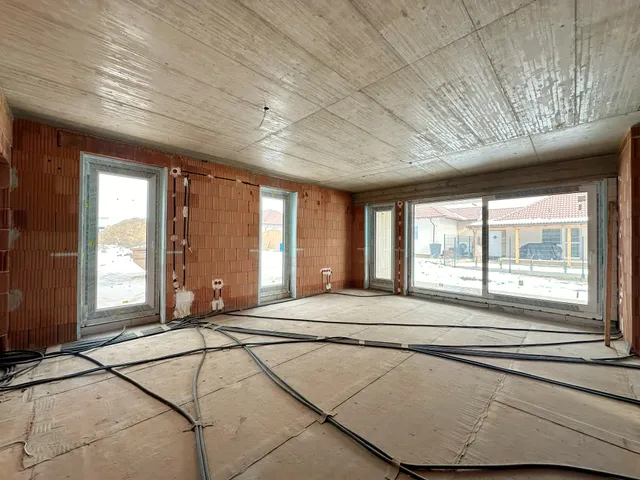 Eladó lakás Kozármisleny 116 nm