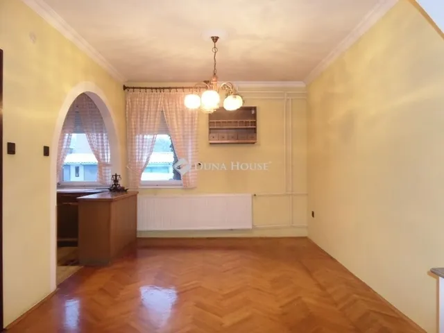 Eladó ház Szentlőrinc 181 nm
