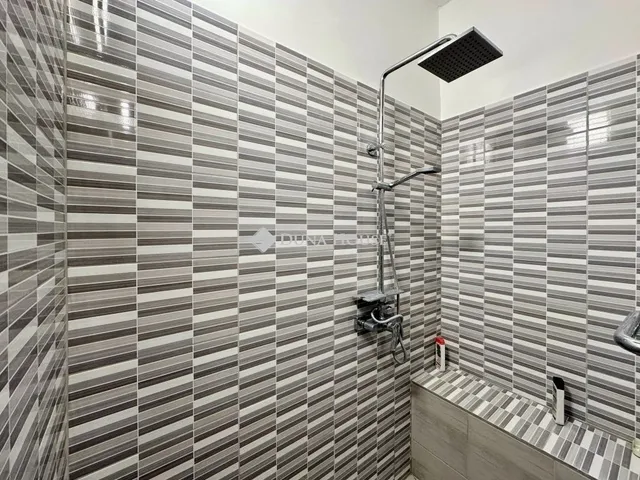 Eladó lakás Pécs 121 nm