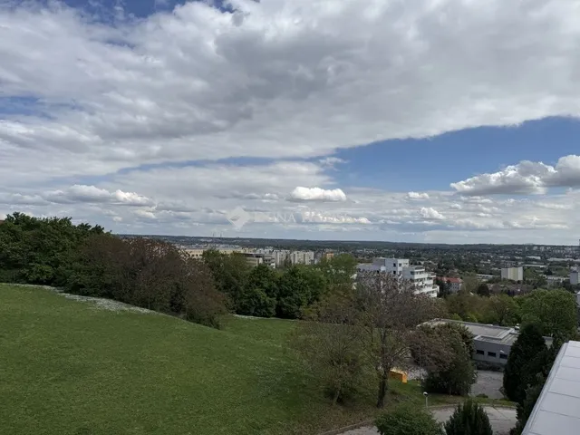 Eladó lakás Pécs 121 nm