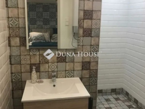 Eladó lakás Pécs 29 nm