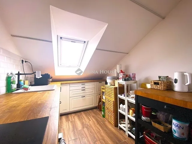 Eladó lakás Pécs, Uránváros 80 nm