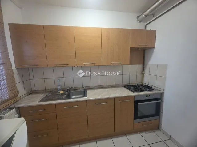 Eladó lakás Pécs 32 nm