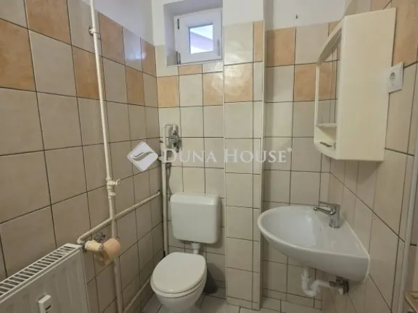 Eladó lakás Pécs 32 nm