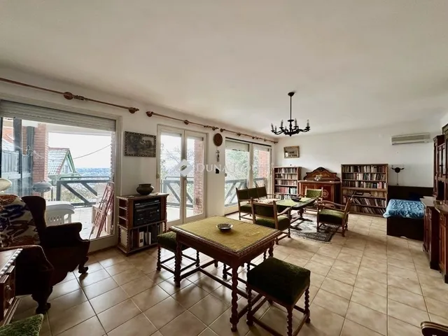 Eladó lakás Pécs, Mecsekoldal 106 nm