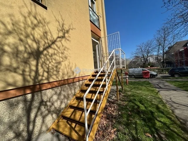 Eladó kereskedelmi és ipari ingatlan Pécs 54 nm