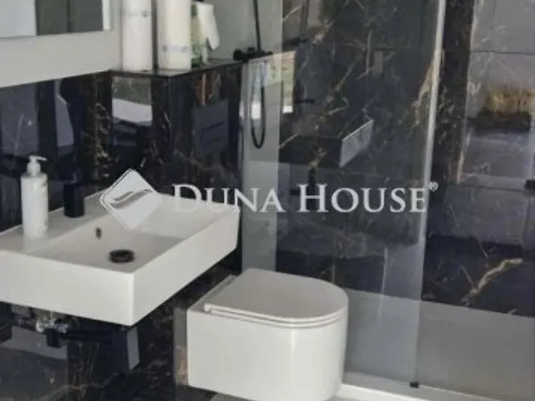 Eladó lakás Pécs, Egyetemváros 30 nm