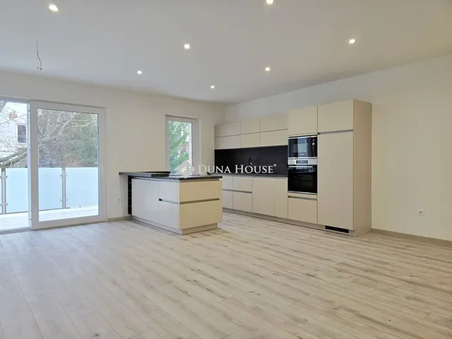 Kiadó lakás Pécs 100 nm