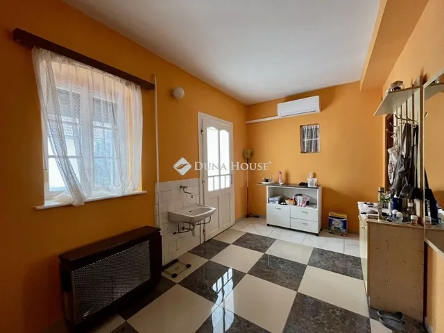 Eladó ház Véménd 120 nm