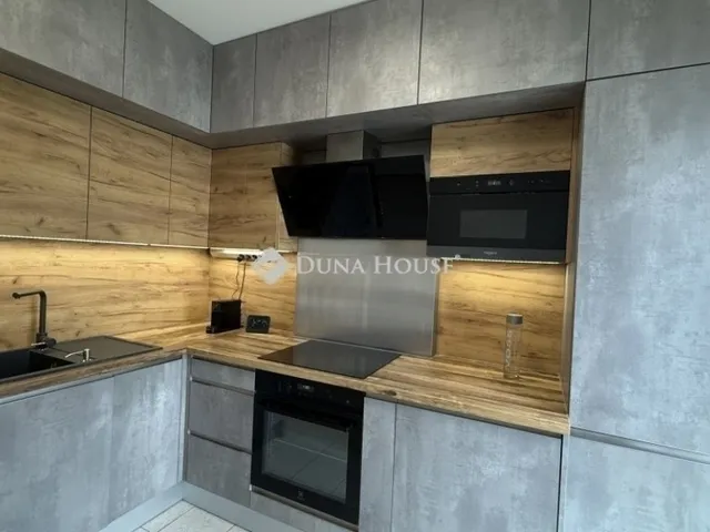 Eladó lakás Pécs, Mecsekoldal 68 nm