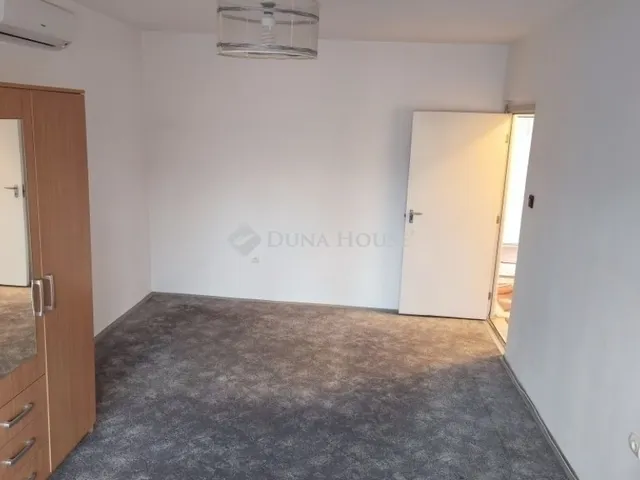 Eladó lakás Pécs 52 nm