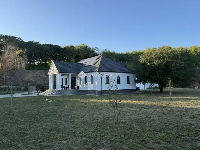 Eladó ház Szellő 124 nm