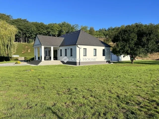 Eladó ház Szellő 124 nm