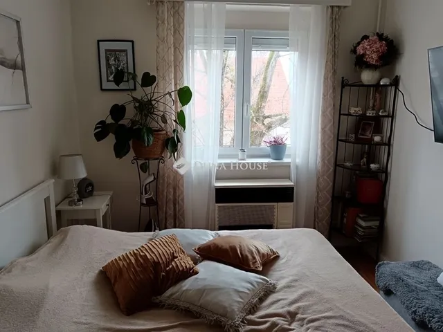 Eladó lakás Pécs 64 nm