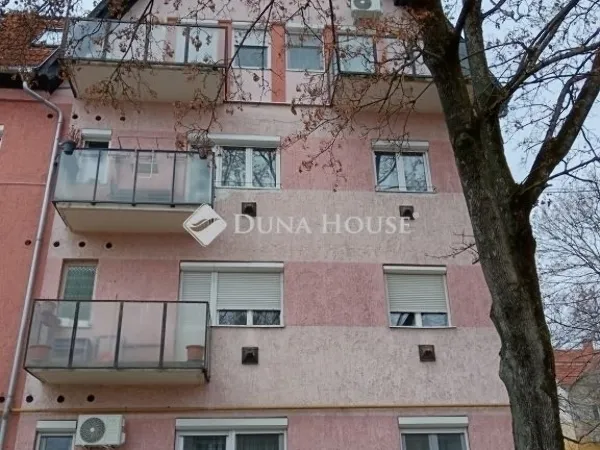 Eladó lakás Pécs 64 nm