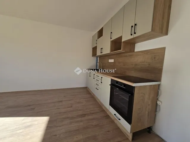 Eladó lakás Pécs 39 nm