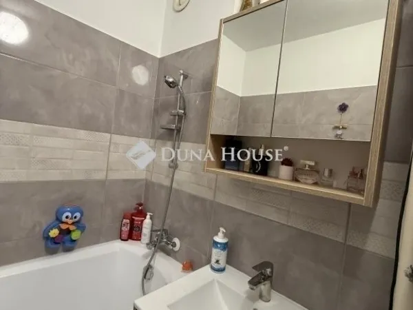 Eladó lakás Pécs 73 nm