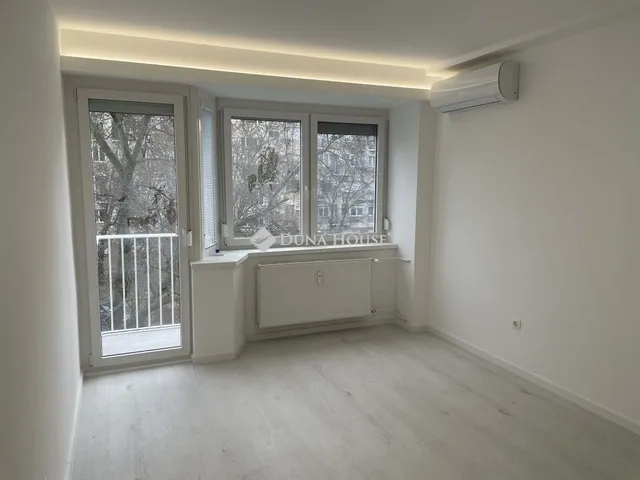 Eladó lakás Pécs 64 nm