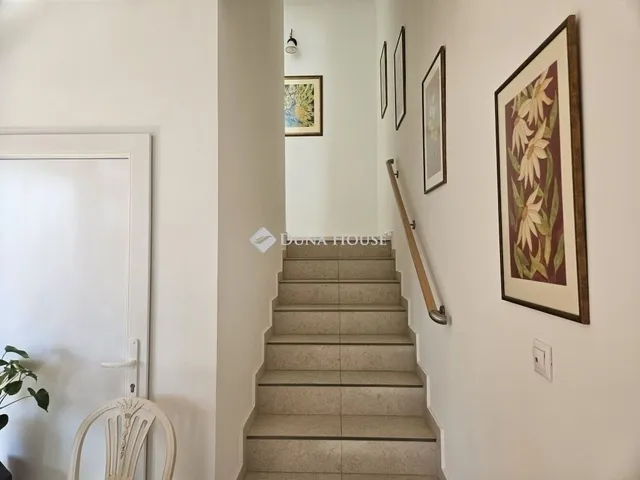 Eladó ház Pécs 215 nm