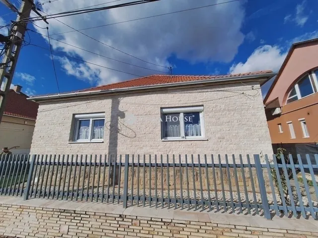 Eladó ház Pécs 93 nm